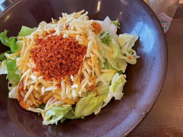 「やっぱ好きやねん」と「悲しい色やね」、たまにゴッチャになっちゃうんですよね。全然違う歌なんですけどね。 : すき家 函館漁火通店の写真