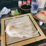 誠うどん - コスパ5.0ではない
            8.0とかでもいいくらい(⃔ ꒪꒳꒪̟ )⃕↝