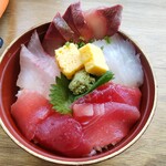 魚丸鮮魚店 - ミニ海鮮丼