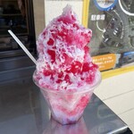 鶴亀堂ぜんざい - イチゴみるくみぞれ