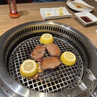 焼肉レストラン ロインズ 久茂地店 - 