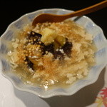 丸茄子の海老と帆立のおぼろ餡かけ、720円