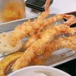 Tempura Teishoku No Mise Atsu Atsu Agetatecchan - 