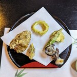 郷土料理ともん - 天然物はイタドリとキクラゲなど