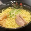 Toukyou Aburagumi Souhonten - 辛味噌油そば(980円)の大盛(大盛無料)
                ・つぶしニンニク(0円)
                ・柚子(0円)
                下にタレが沈んでいるというので、持ち上げてみますと…