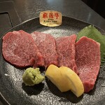 焼肉市場 - 