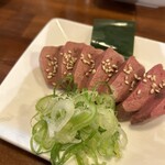 赤羽 もつ焼のんき - レバ刺し