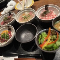 馬刺しと焼き鳥 グルマン三年坂 - 