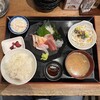 大衆屋台酒場 まじめや - 新鮮 お刺身定食(900円)