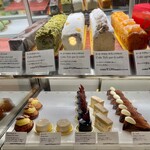 Patisserie Ravi,e relier - 