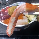 さかな屋食堂ウロコジュウ - 特選海鮮丼　カニ