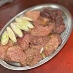 東京園 - タン、レバー