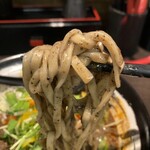 麺処 担熊 - 麺リフトアップ