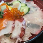 Kicchin Shima - 海鮮丼のアップ写真