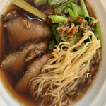 キッチン ホシミヤ - 麺は『ラーメンの麺』ではなく『中華料理の麺』　こうしてみると私達が『ラーメンの麺』に求めるものがハッキリ見えてくる　喉越し　香りなのだと