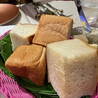 俺のフレンチ グランメゾン 大手町 - パン。美味しかった！