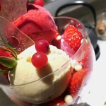 PATISSERIE ASAKO IWAYANAGI - パルフェ・ビジューローズ ～ベリーとオリーブオイルジェラートとともに～