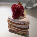 PATISSERIE ASAKO IWAYANAGI - フレーズティラミス