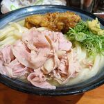 自家製さぬきうどんと肉 新橋甚三 - 冷スペシャル（豚肉・鶏天）（特大３玉）940円