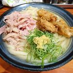 自家製さぬきうどんと肉 新橋甚三 - 冷スペシャル（豚肉・鶏天）（特大３玉）940円