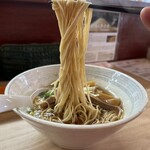 鳥やぐら - 古平製麺さんの全粒粉細麺