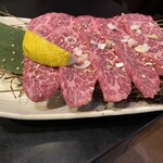 ホルモン本舗 我家 - ★特上ロース
      和牛の特上ロース。
      カルビ系が苦手な方に超オススメ♪
      激ウマ♡