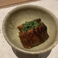 出羽屋 - 天然鰻の蒲焼き丼