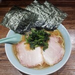 豚骨醤油ラーメン まじめ家 - 