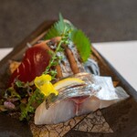 日本料理 梅林 - 2023.8 大分県産関アジ、気仙沼産カツオ