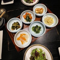 雪月花 ながら - 自家製キムチ、ナムル盛り合わせ