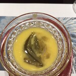 懐石 榎亭 - とうもろこしのなかにジュンサイが！お久しぶり、ジュンサイ！