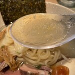 Ramen にじゅうぶんのいち - クラッシュタイプの出汁氷