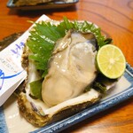 まいもんや かっぱ - 料理写真:2023年8月　今シーズン最後の岩牡蠣