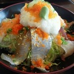 平野鮮魚 - 海鮮丼これでなんと￥８００(^-^)/