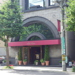 ステキなたたずまいです。