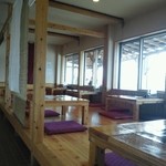 平野鮮魚 - 綺麗な店内です♪