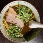 春紀 - たまりしょうゆラーメン　980円