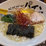 パパパパパイン - パイナップル塩ラーメン920円にパイナップル味付玉子150円