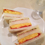 ファミリーレストラン　むらた - ミックスサンド500円。
サンドイッチは他に玉子サンド500円とカツサンド700円があります。