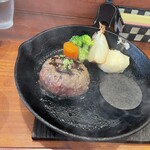 ハンバーグ食堂 榎本よしひろ商店 - ハンバーグ　