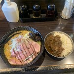 麺屋 燦鶴 - 味噌タンメン、日替わりスパイスカレーセット