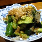 目黒魚金 - きゅうりの梅タタキ