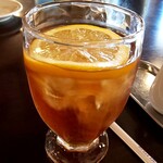 ピッツェリア ゼータ ドゥエ - アイスレモンティーはお口さっぱり