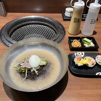 焼肉冷麺 ユッチャン 北新地店 - 