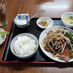 龍盛菜館 - ・「ニラレバー定食(¥700)」