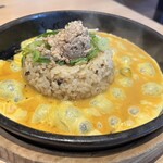 丸源ラーメン - 鉄板玉子チャーハン（小） （ラーメンとのセットで275円）→卵が半熟のうちに、しっかりと混ぜ合わせて食べるのだ。