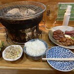 Sumibi Yakiniku Horumon Yokoduna Sanshirou - 