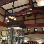 銀座うかい亭 - ガレの作品が展示されていました。