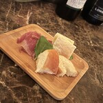 Wine & Bar Chinon - 生ハム