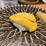 馳走 啐啄一十  - 【写真⑤】赤雲丹(宝多うに、熊本県天草)